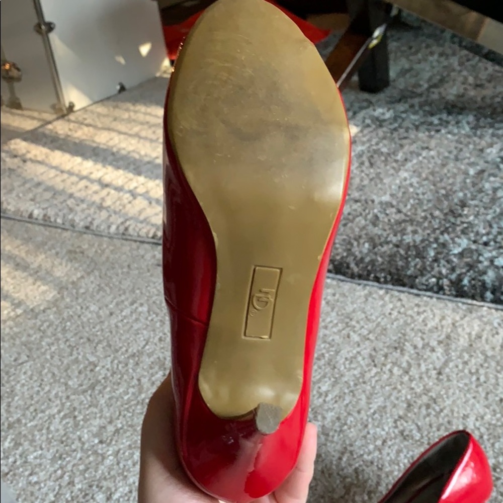 Red heels - Picture 5 of 5